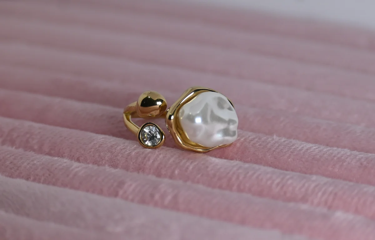 Baroque Pearl Ring