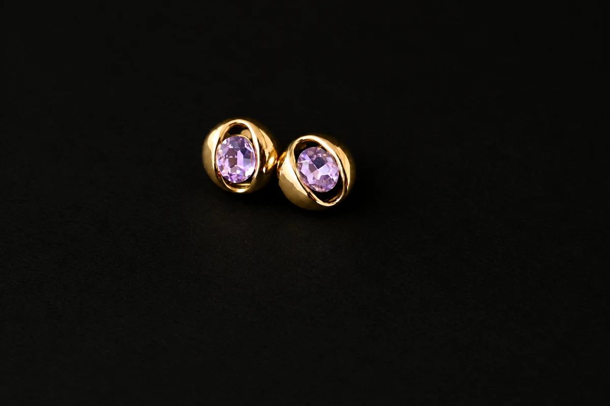 Amethyst Glow Stud